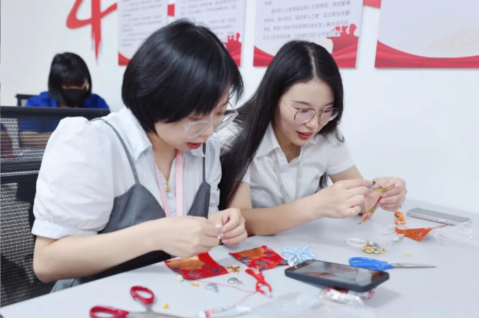 月满华诞·情聚双节——通鼎集团喜迎双节系列活动